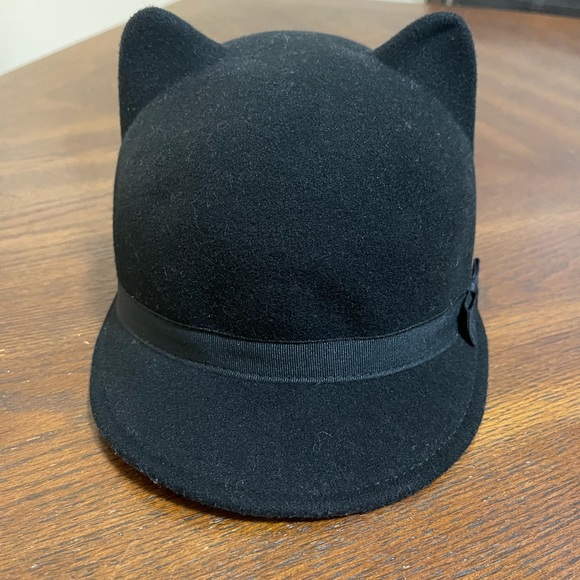 Gymboree Other - Gymboree Cloche Hat Size M/L, Cat Equestrian Bucket Hat. So cute.